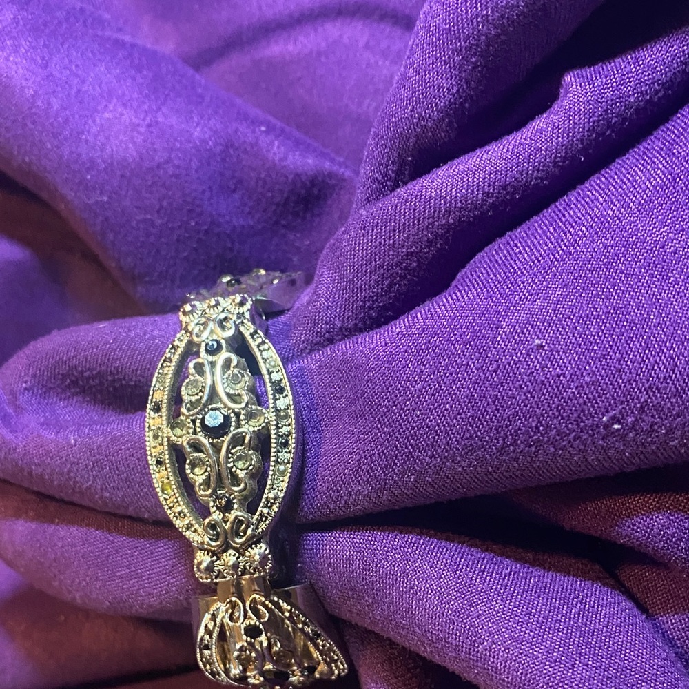 Ornate Silver Women's Brooch - Picture 3 of 6